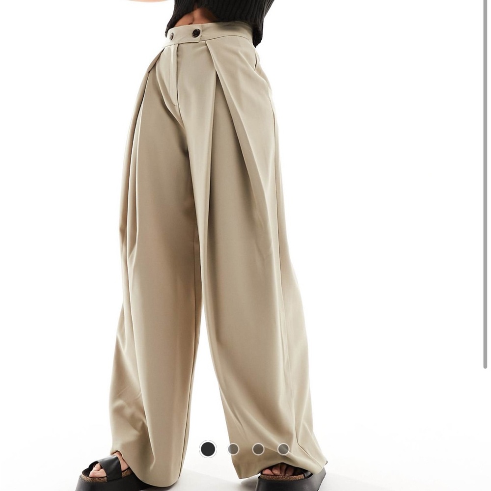 Asos design khaki taupe fold front wide leg pants size 0